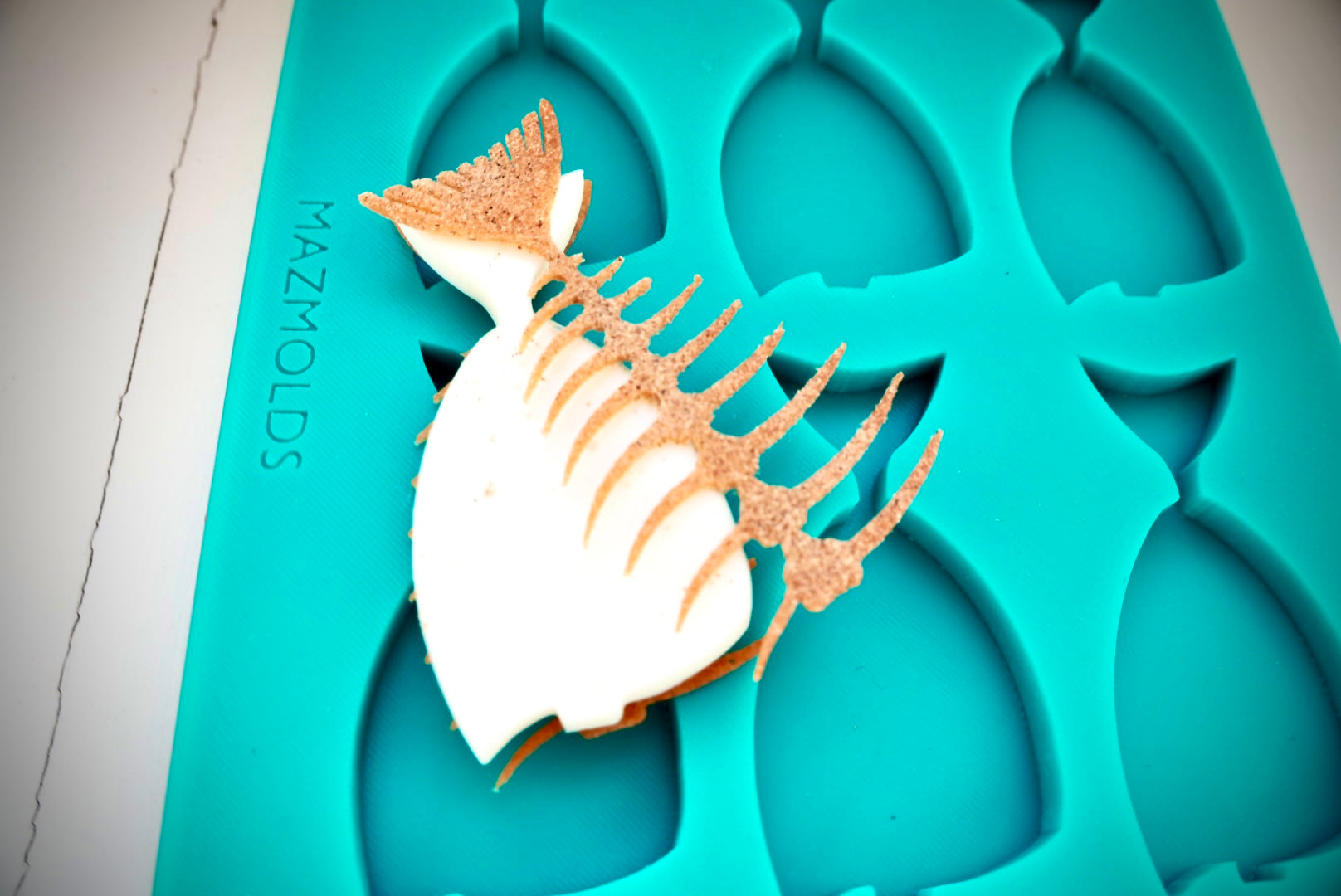 Fish Skeleton Sandwich Mold