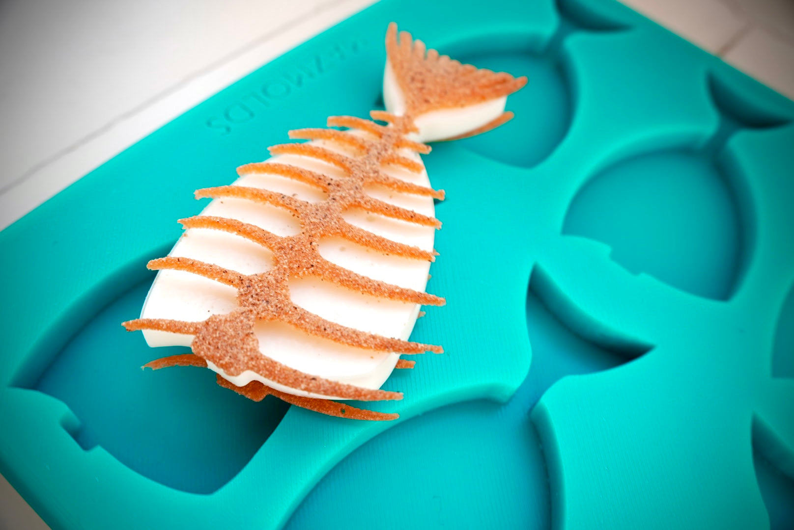 Fish Skeleton Sandwich Mold