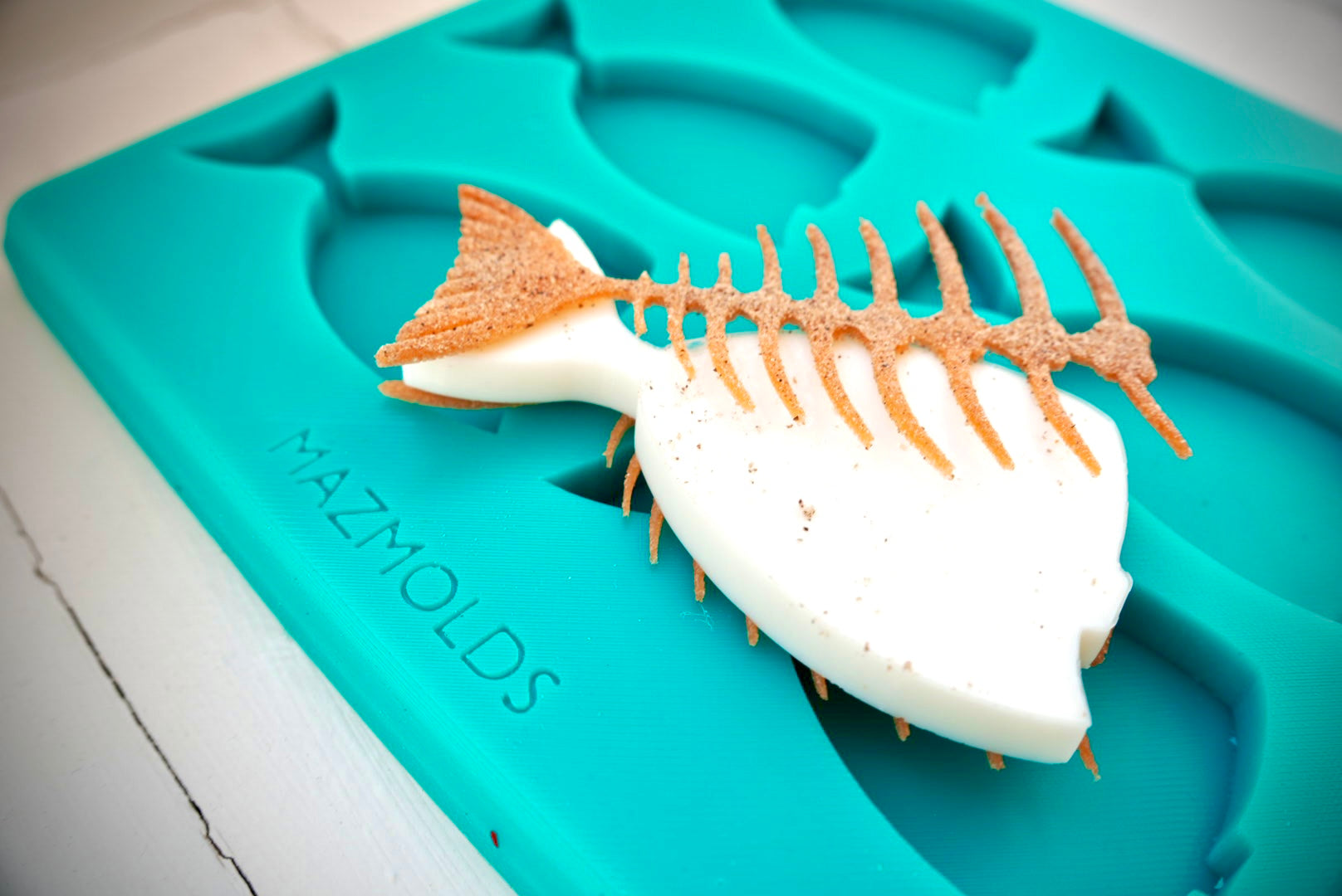 Fish Skeleton Sandwich Mold